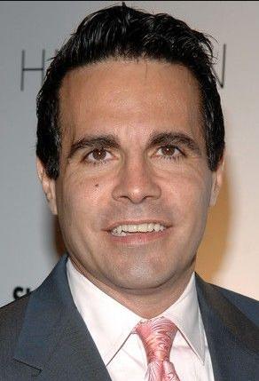 Mario Cantone Death Fact Check, Birthday & Age | Dead or Kicking