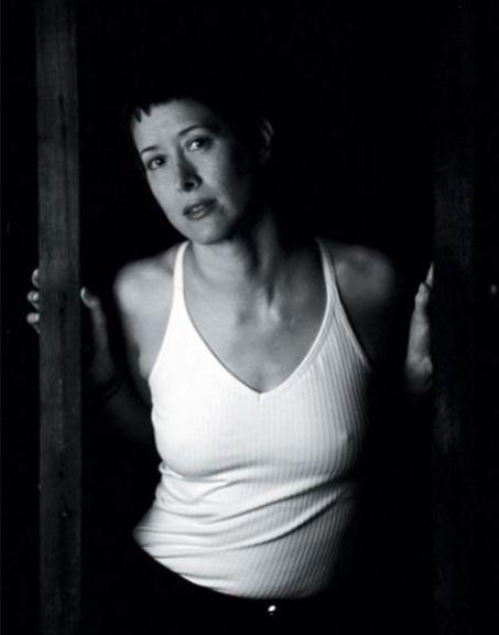 Michelle Shocked Death Fact Check, Birthday &amp; Age | Dead or Kicking