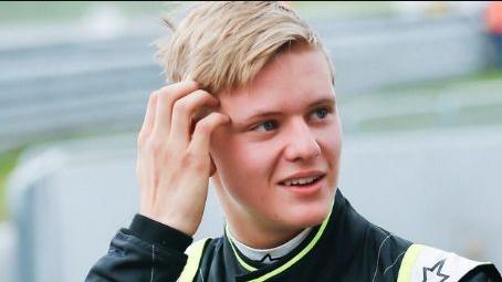 Mick Schumacher Death Fact Check, Birthday & Age | Dead or Kicking