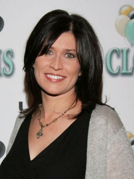 Nancy McKeon Death Fact Check, Birthday & Age | Dead or Kicking