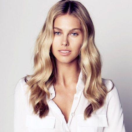Natalie Roser Death Fact Check, Birthday & Age Dead or Kicking