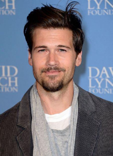 Next photo of Nick Zano