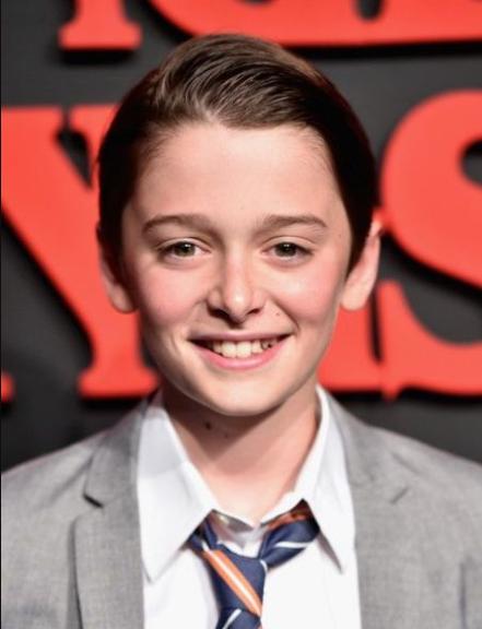 Noah Schnapp Death Fact Check, Birthday & Age | Dead or Kicking