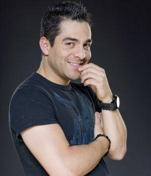 Omar Chaparro Death Fact Check, Birthday & Age | Dead or Kicking