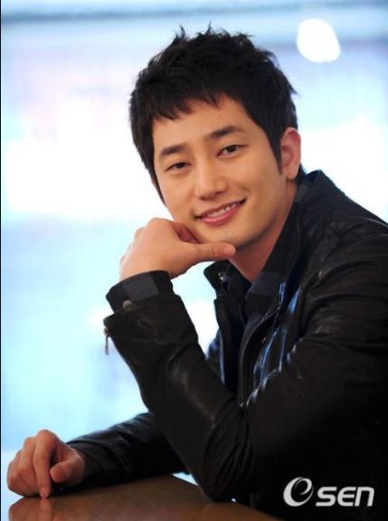 Park Si Hoo Death Fact Check, Birthday & Age | Dead or Kicking