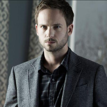 Patrick J. Adams Death Fact Check, Birthday & Age | Dead or Kicking