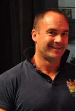 Paul Paddick Death Fact Check, Birthday & Age | Dead or Kicking