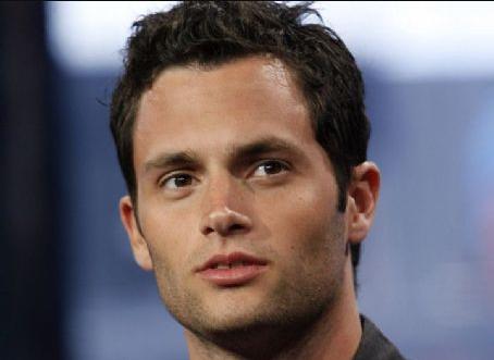 Penn Badgley Death Fact Check, Birthday & Age | Dead or Kicking