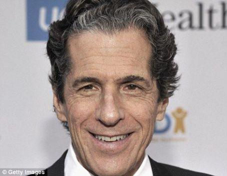 Peter Morton Death Fact Check, Birthday & Age | Dead or Kicking