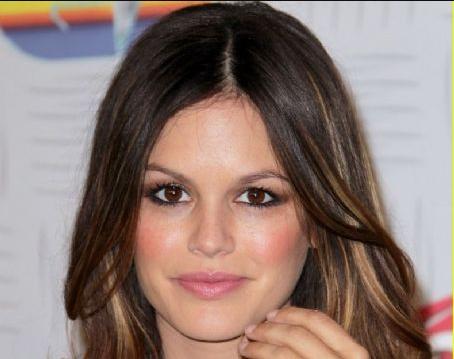Rachel Bilson Death Fact Check, Birthday & Age | Dead or Kicking