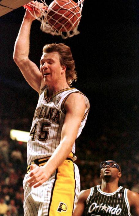 Rik Smits Death Fact Check, Birthday & Age | Dead or Kicking