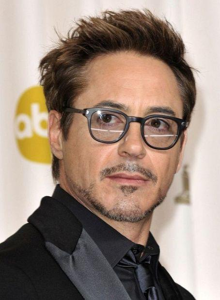 Robert Downey Jr. Death Fact Check, Birthday & Age | Dead or Kicking