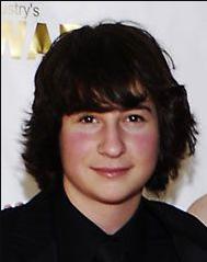 Sam Lerner Death Fact Check, Birthday & Age | Dead or Kicking