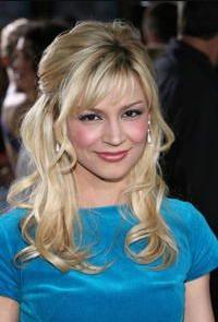 Samaire Armstrong Death Fact Check, Birthday & Age | Dead or Kicking