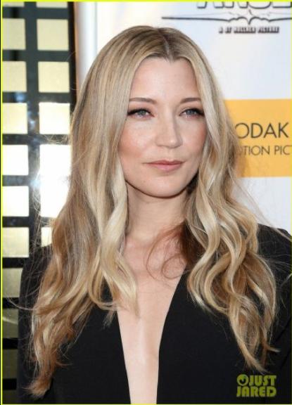Sarah Roemer Death Fact Check, Birthday & Age | Dead or Kicking