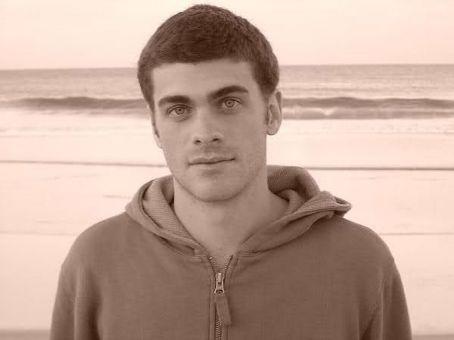 Sean Fox Death Fact Check, Birthday & Age | Dead or Kicking
