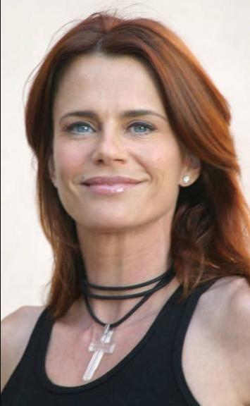 Serena Scott Thomas Death Fact Check, Birthday & Age | Dead or Kicking