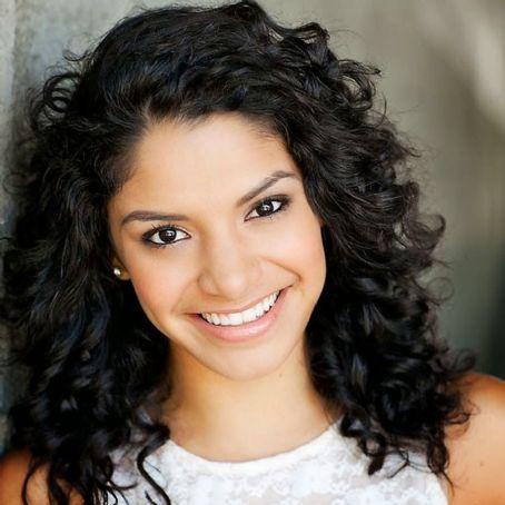 Shakira Barrera Death Fact Check, Birthday & Age | Dead or Kicking