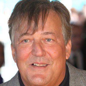 Stephen Fry Death Fact Check, Birthday & Age | Dead or Kicking