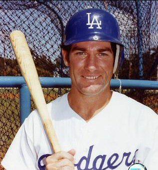 Steve Garvey Death Fact Check, Birthday & Age | Dead or Kicking