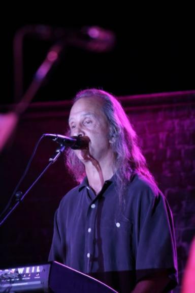 Steve Walsh Death Fact Check, Birthday & Age | Dead or Kicking