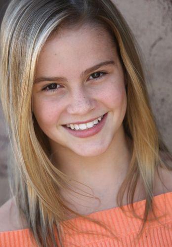 Taylar Hender Death Fact Check, Birthday & Age | Dead or Kicking