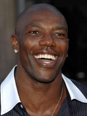 Terrell Owens Death Fact Check, Birthday & Age | Dead or Kicking
