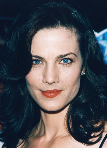 Terry Farrell Death Fact Check, Birthday & Age | Dead or Kicking