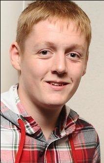 Thomas Turgoose Death Fact Check, Birthday & Age | Dead or Kicking