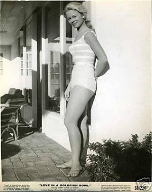 Toby Michaels Death Fact Check, Birthday & Age | Dead or Kicking