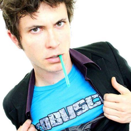 Toby Turner Death Fact Check, Birthday & Age | Dead or Kicking