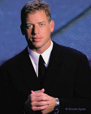 Troy Aikman Death Fact Check, Birthday & Age | Dead or Kicking