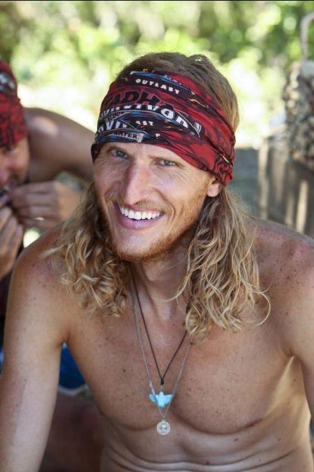 Tyson Apostol Death Fact Check, Birthday & Age | Dead or Kicking