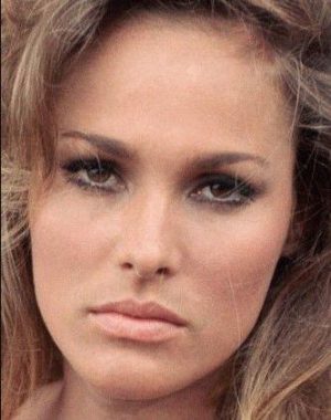 Ursula andress pics