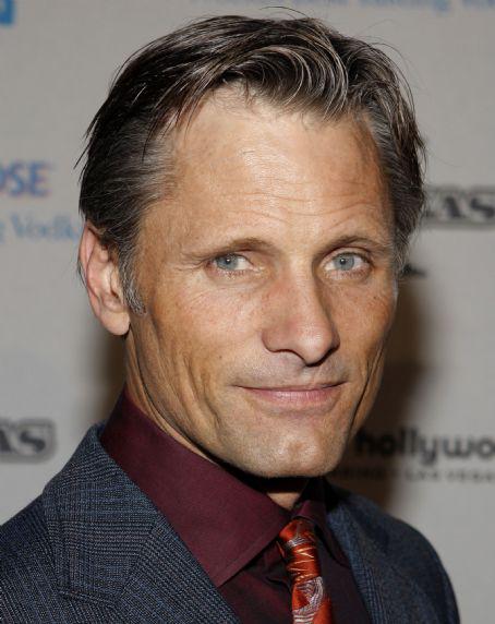 Viggo Mortensen Death Fact Check, Birthday & Age | Dead or Kicking