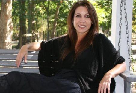 Wendy Barlow Death Fact Check, Birthday & Age | Dead or Kicking