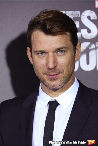 Wil Traval Death Fact Check, Birthday & Age Dead or Kicking