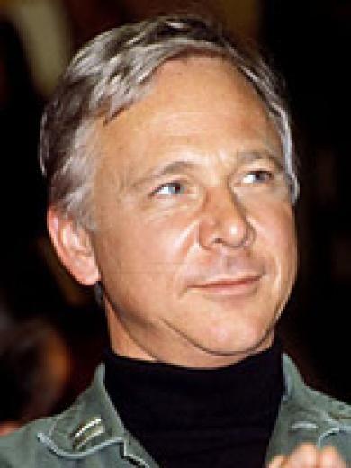William Christopher Death Fact Check, Birthday & Age | Dead or Kicking