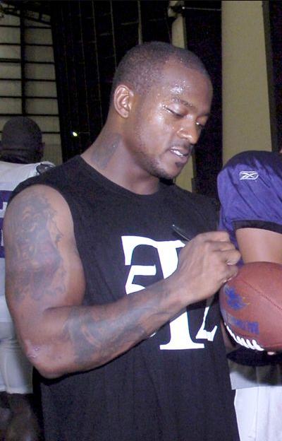 Willis McGahee Death Fact Check, Birthday & Age | Dead or Kicking