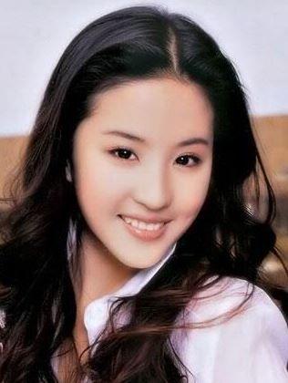 Yifei Liu Death Fact Check, Birthday & Age | Dead or Kicking